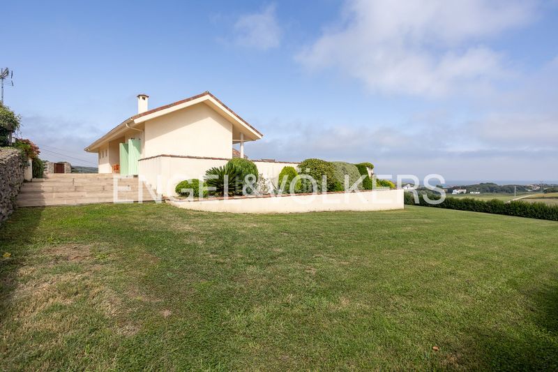 Foto 70b11832-83c7-498a-a374-8861a0b035a1. Casa con riscaldamento parcheggio in Ajo Bareyo