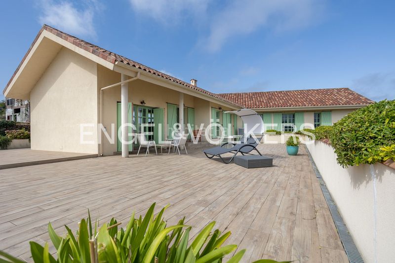 Foto b38e3527-afbb-4f60-8ada-5de606af9905. Casa con riscaldamento parcheggio in Ajo Bareyo