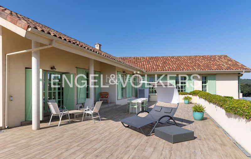 Foto c76f4ad2-a68f-4c57-9562-df8be2a5e6ef. Casa con riscaldamento parcheggio in Ajo Bareyo