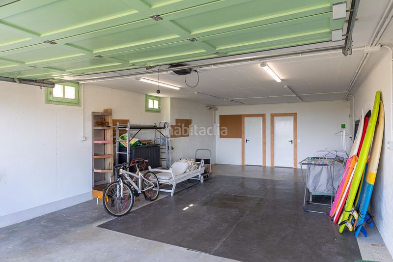 Foto f36868fa-cb8d-4a2d-85c9-f61b7a6f9e82. Casa amb calefacció aparcament a Ajo Bareyo