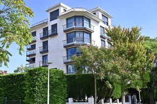 Lloguer Pis  Avenida doctor diego madrazo. Exclusivo piso en valdenoja