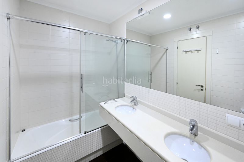 Foto 9debc100-8802-4497-b478-43be961a6331. Rent flat with heating parking pool in Valdenoja Santander