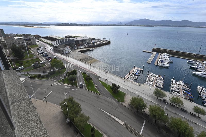 Foto cf69417c-e8f2-47ac-b3ab-9526ae8b0f9c. Pis amb calefacció aparcament a Puerto Chico Santander