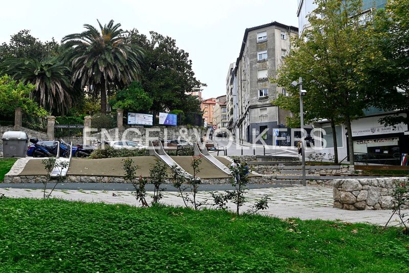 Foto 69147fac-40fb-4067-8904-cbf50049f595. Pis amb calefacció a Centro - Ayuntamiento Santander