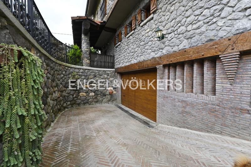 Foto 2fa090ec-47e6-4e65-83eb-5e69db2a284f. Casa amb calefacció aparcament a Samano Castro - Urdiales