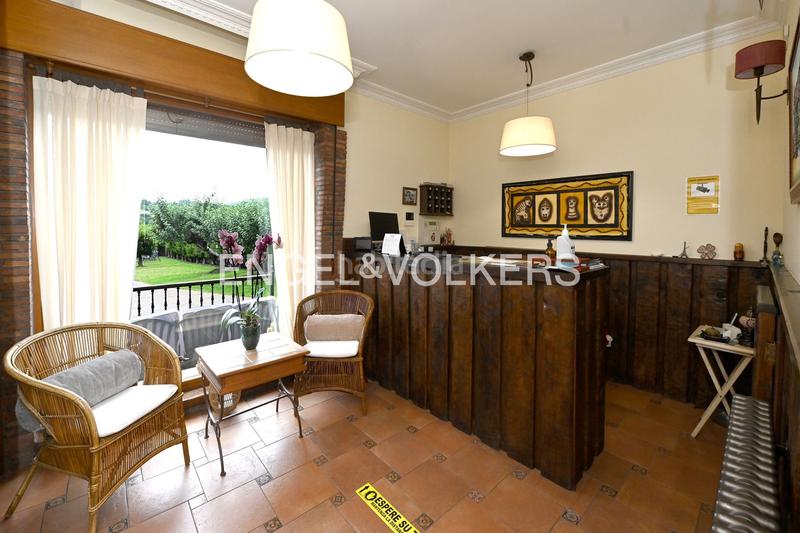 Foto 8b222113-281b-4f1e-9daa-d10b076c8d12. Casa amb calefacció aparcament a Samano Castro - Urdiales