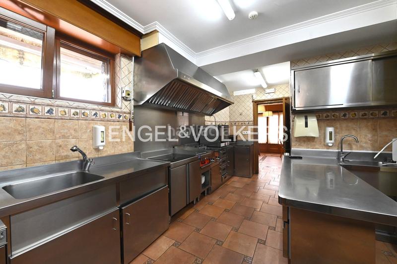 Foto fd81a411-4fe8-4893-a8d6-703a03a97b60. Casa amb calefacció aparcament a Samano Castro - Urdiales
