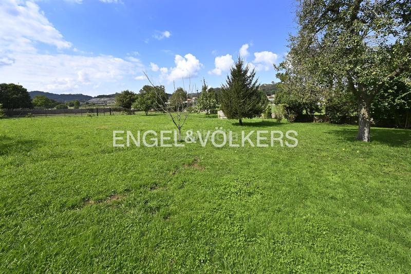 Foto 0b54fd54-9b9b-4987-8426-ba883c58421e. Casa amb calefacció a Revilla Camargo