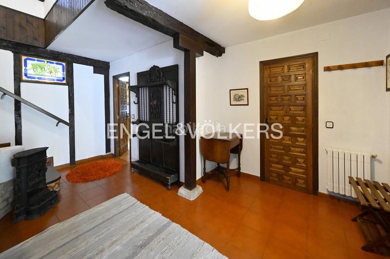 Foto 2f189ce6-6f83-42d1-8906-2258d8e1b5c1. Casa amb calefacció a Revilla Camargo