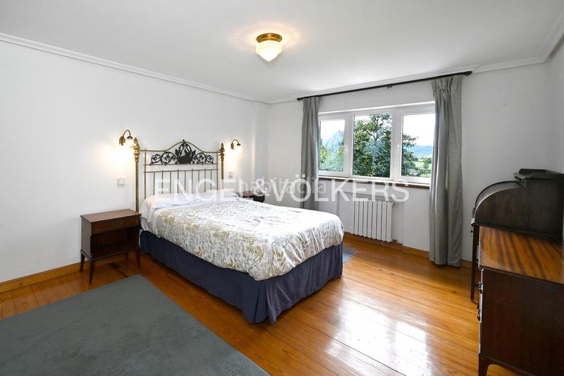 Foto 591e0f8a-b4a9-46ab-9c0e-20904a1772fc. Casa amb calefacció a Revilla Camargo