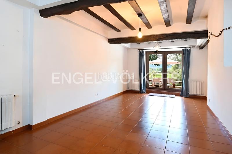 Foto 861a8fce-46a5-45ce-9c28-606a5c2d3b20. Casa amb calefacció a Revilla Camargo