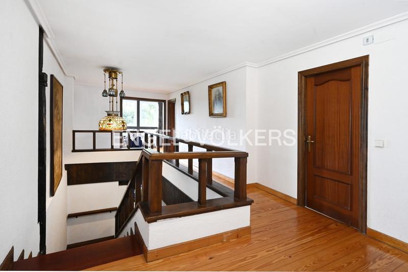 Foto d62cba86-2d53-46cf-b11b-945ef0da54ea. Casa amb calefacció a Revilla Camargo