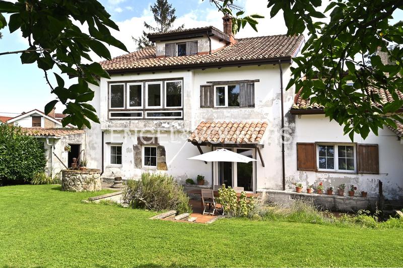 Foto d9f2dd89-6c2e-4357-afdd-36794dc74b39. Casa amb calefacció a Revilla Camargo