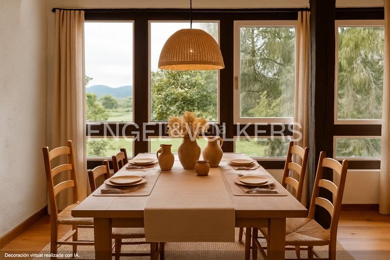 Foto e882249d-7b32-422e-9a09-dc382d602044. Casa amb calefacció a Revilla Camargo