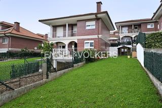 Casa  Astillero. c/ la serna. Chalet unifamiliar en astillero
