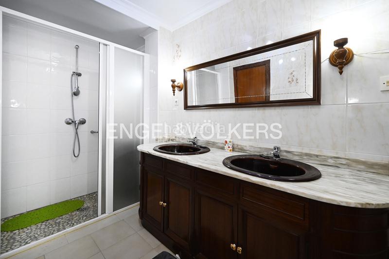 Foto 69b2ece0-6f60-435d-be99-456e9d1d674f. Haus mit heizung parking in Monte Santander