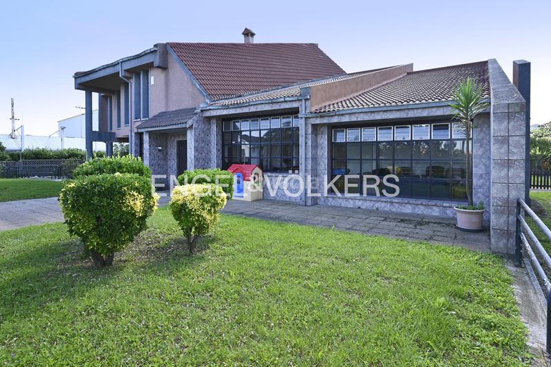 Foto d03d217d-ac05-4299-970e-cdc033f625a9. Haus mit heizung parking in Monte Santander