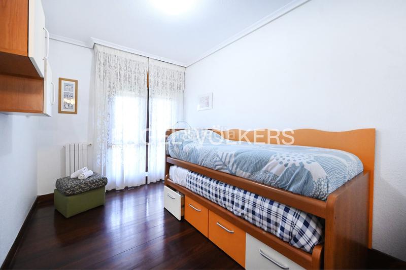 Foto ef40dd4f-6537-4105-bb5b-c8aa37664d29. Haus mit heizung parking in Monte Santander