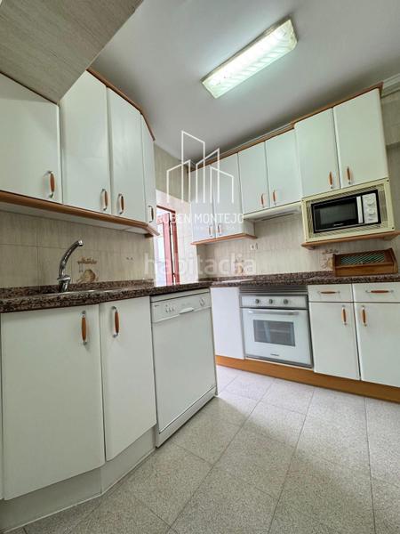 Foto a90a3ae4-222e-43f9-81f8-887a5796ac83. Alquiler piso alquiler para profesionales en calle azahar en Salamanca