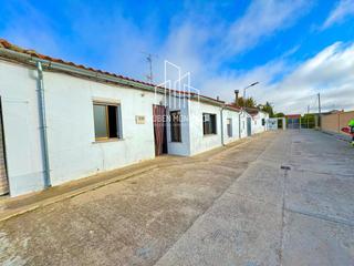 Maison jumelée  Nueva. Vivienda unifamiliar en gomecello