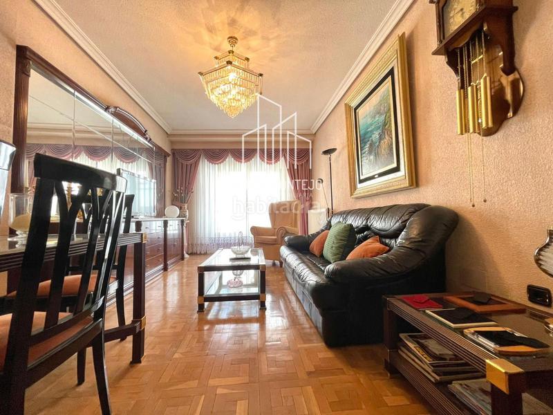 Foto 0ea7316d-4f9f-4312-b655-6fe264a00a1b. Flat with heating parking in Carmelitas Salamanca