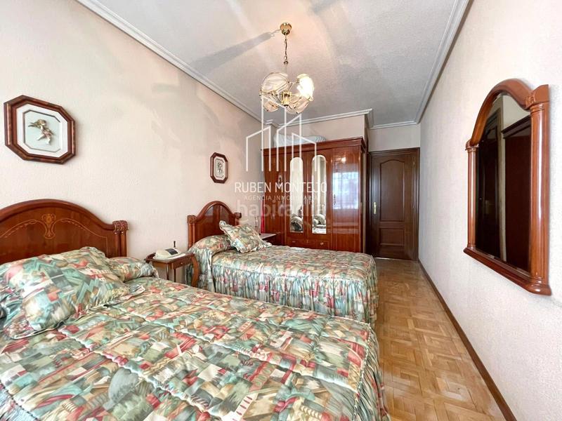 Foto 67ff6bf7-8d45-462c-a88c-a70e667470a8. Flat with heating parking in Carmelitas Salamanca