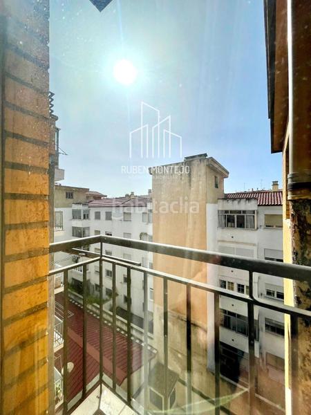 Foto 7360b3c4-edcb-46cb-8d50-1dd27a9350a6. Flat with heating parking in Carmelitas Salamanca