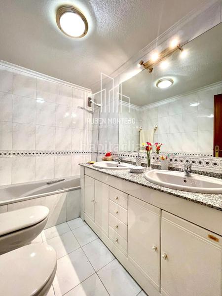 Foto 8b50a56c-6cdd-4008-a78a-e3740496f730. Flat with heating parking in Carmelitas Salamanca