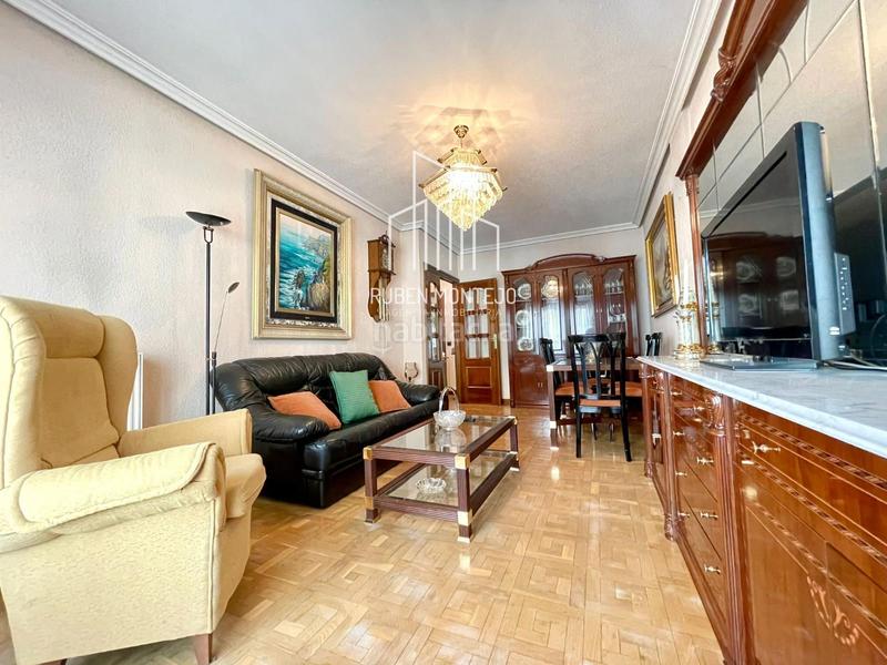 Foto c358442f-47db-4346-93b0-007e3f4c1e8b. Flat with heating parking in Carmelitas Salamanca