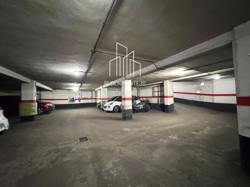 Foto 00941fb7-5c82-41fb-ab2a-c58a8f2cea6c. Posto auto in Carmelitas Salamanca