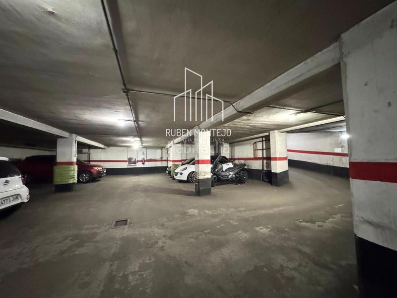 Foto d8cd856d-9f56-48b9-8598-a0ac7173647e. Posto auto in Carmelitas Salamanca