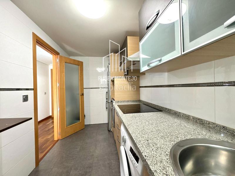 Foto 60f598d3-ff9b-4c34-a169-c87b7f4ba2d8. Duplex avec chauffage dans Béjar