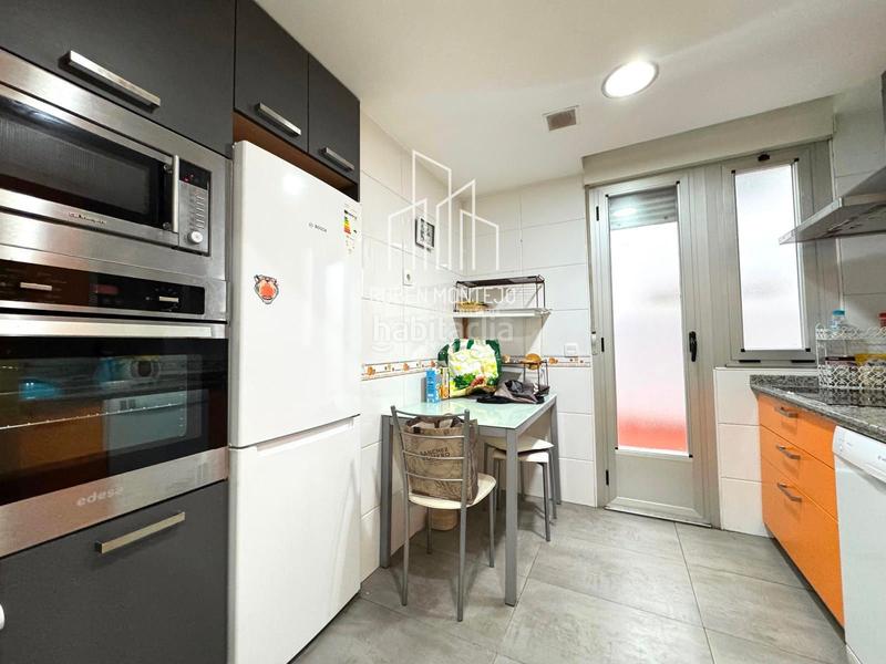 Foto 0e5a9842-3bd4-4361-8714-97cd36d9299a. Flat with heating in Carmelitas Salamanca