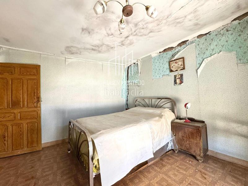 Foto d9b68f2f-0628-4804-8f3f-23ad574c10f7. Casa a Calzada de Valdunciel