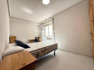 Rent Flat  Villamayor. Para estudiantes con calefacción central en plena av villamayor