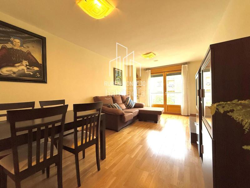 Foto fa357507-7730-4907-ba41-2a9a55287038. Location appartement avec chauffage parking dans Pizarrales Salamanca