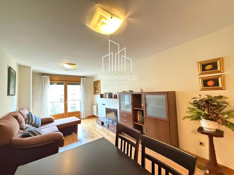 Foto 3050729a-1ac9-472a-bcb6-b72e7ef78b07. Rent flat with heating parking in Pizarrales Salamanca