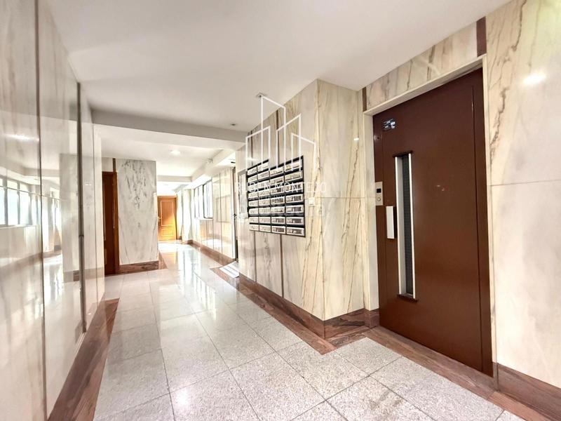 Foto 17830a31-342f-43bd-8ac7-126c7e3cc696. Flat with heating parking in Carmelitas Salamanca