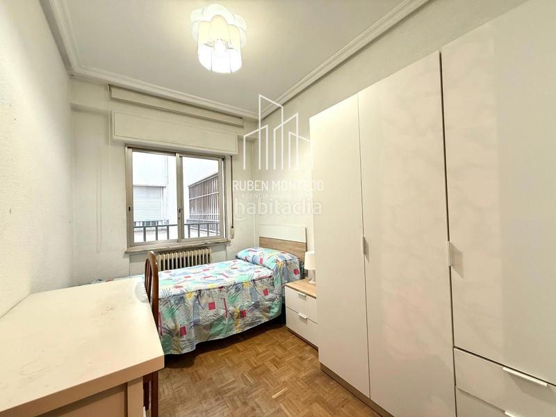 Foto 5f421331-1a2b-4e81-8588-bb43dd43ddb4. Flat with heating parking in Carmelitas Salamanca