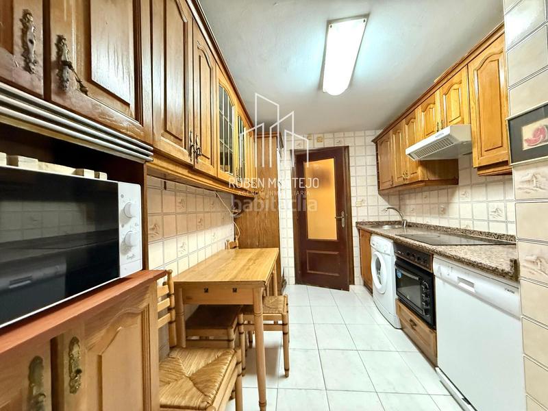 Foto 770f4038-4847-4f72-9fc4-e3ba41fb0535. Flat with heating parking in Carmelitas Salamanca