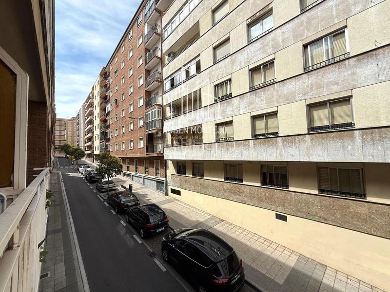 Foto 829a7bf9-8d48-429f-b8d7-091e9243a639. Flat with heating parking in Carmelitas Salamanca