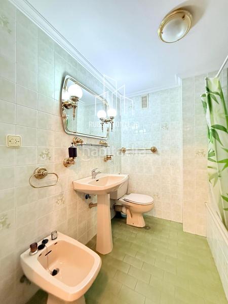 Foto 9126793e-094f-426a-8baa-55c67c73aef1. Flat with heating parking in Carmelitas Salamanca