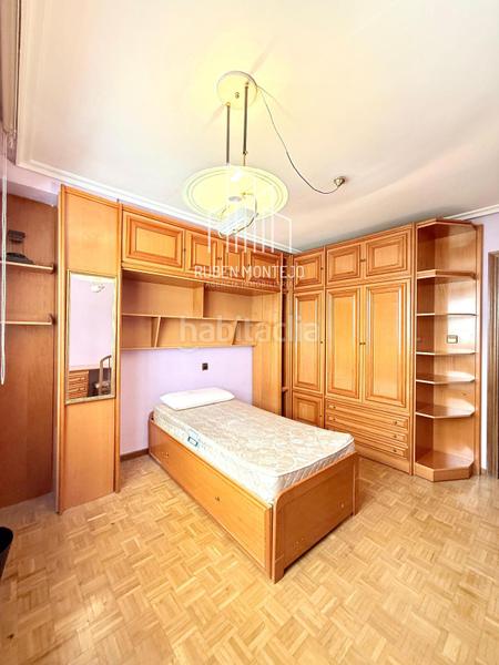 Foto 995ebd19-c42f-4901-be10-8cb56603fc6a. Flat with heating parking in Carmelitas Salamanca