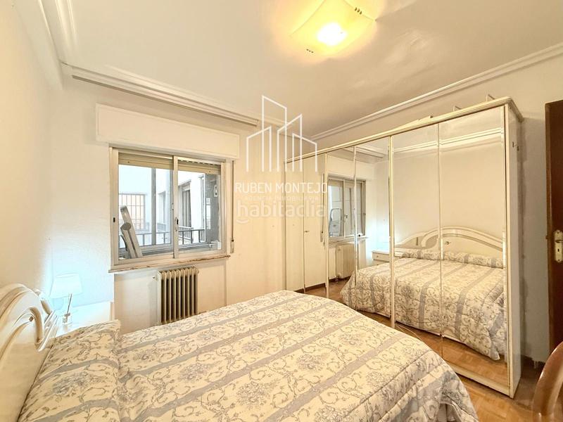 Foto 9c86e024-7049-4555-8d23-3e3e48aac2ae. Flat with heating parking in Carmelitas Salamanca