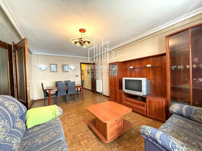 Foto a98fbab5-163e-493a-90d0-d5ead92c3457. Flat with heating parking in Carmelitas Salamanca