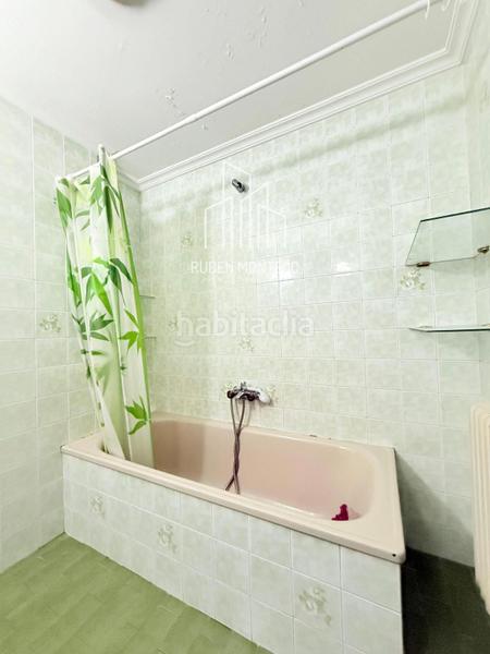 Foto ab28edd7-3e5d-48a7-8db3-d479e0e47626. Flat with heating parking in Carmelitas Salamanca