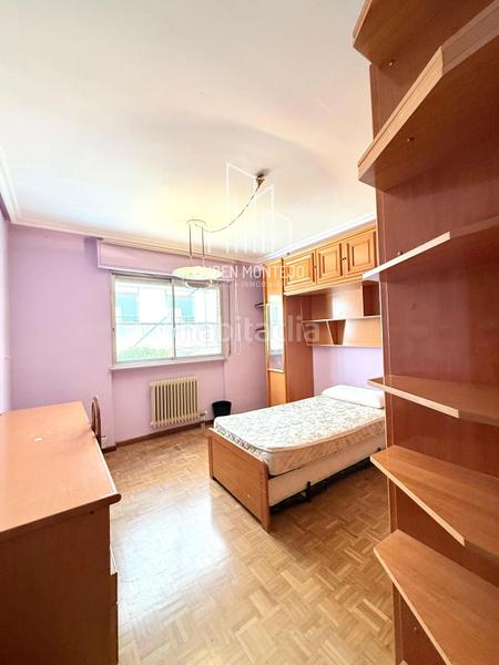 Foto dbfbd7d5-8b35-46bc-b5c7-721e4d66a5f9. Flat with heating parking in Carmelitas Salamanca