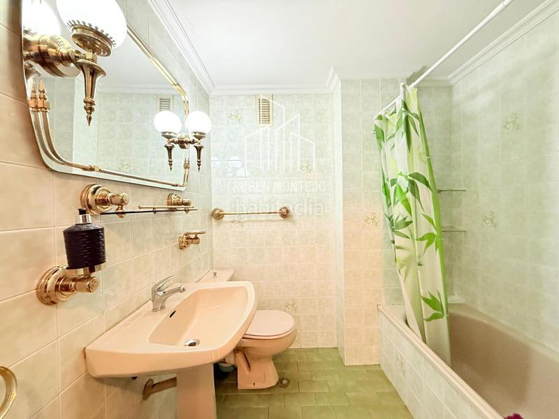 Foto f336b9ee-b7ac-4e52-98fc-c6e935843c31. Flat with heating parking in Carmelitas Salamanca