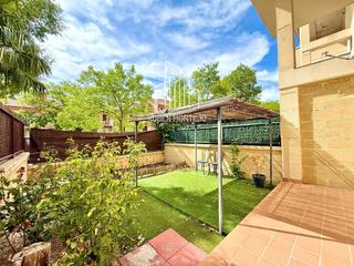 Maison jumelée  Antonio ponz. Adosado con jardín, 2 plazas de garaje y piscina comunitaria