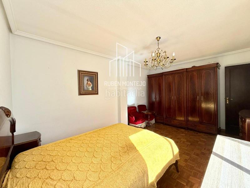 Foto 14a4a2ce-87c1-4ef8-a423-8d1e657e5938. Flat with heating parking in Carmelitas Salamanca